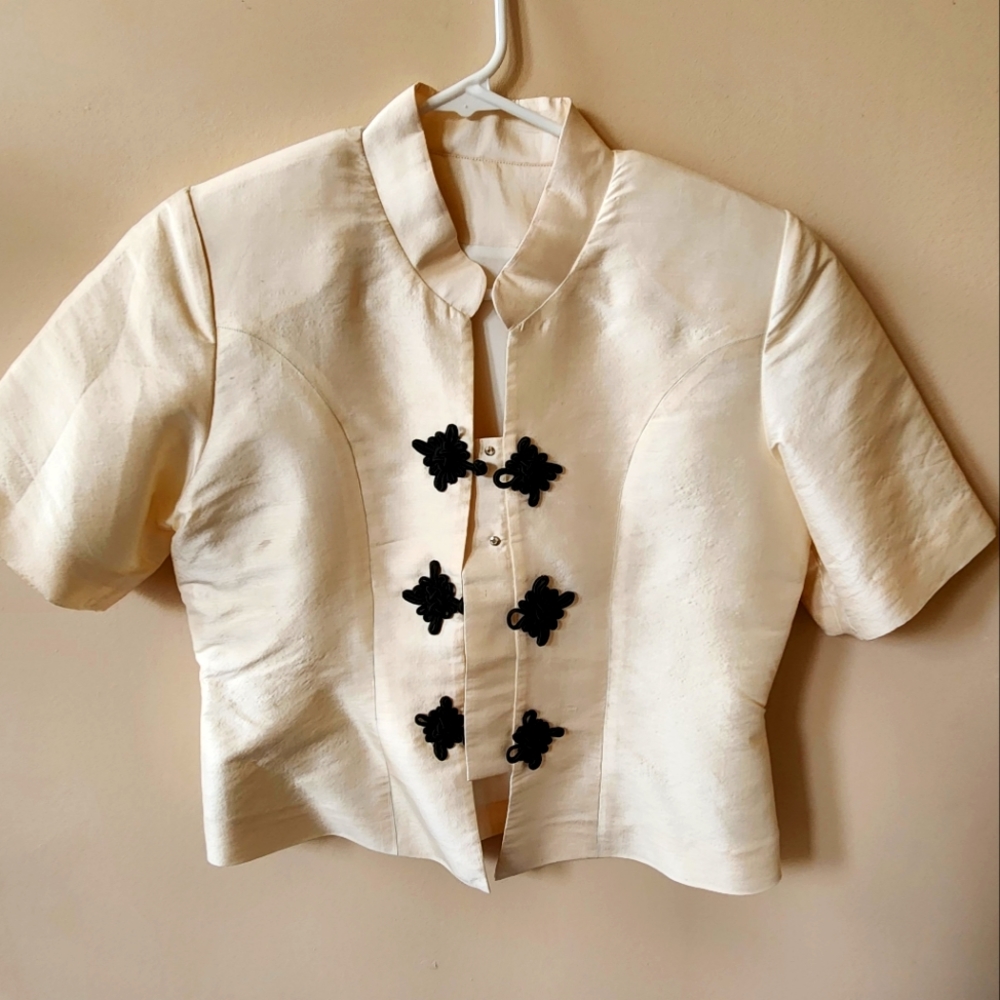 Nice unlabeled blouse